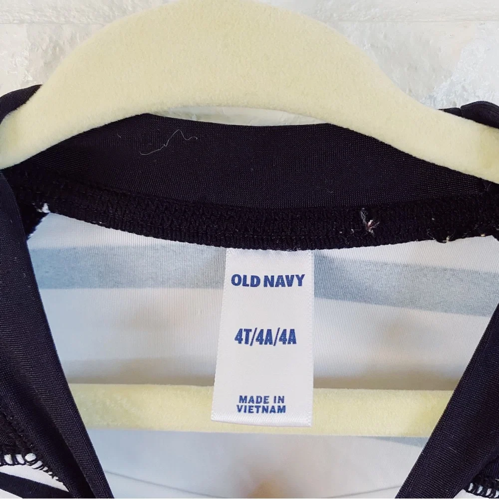Old Navy Short Sleeve Striped Swim Top Size 4t
